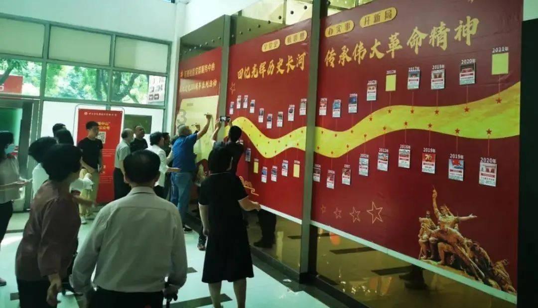 张柏芝表示说话声音大是因为耳弱，她这是“谎话精”的发言吗？