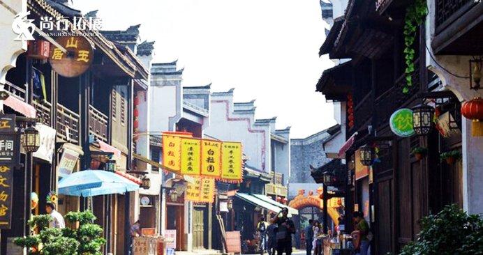 1月22日,江西南昌。雪裹滕王阁,尽显古韵,一眼穿越千年,梦回大唐